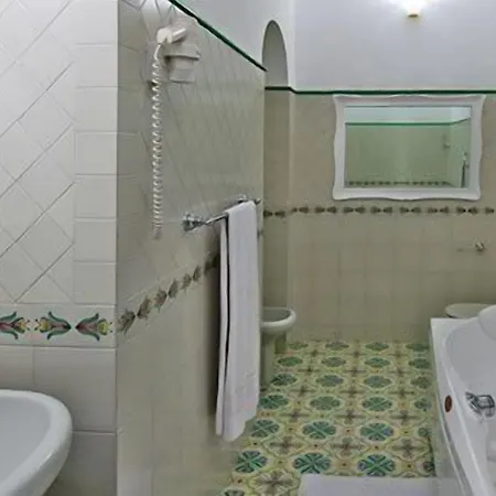 Rosa Bed & Breakfast 4*