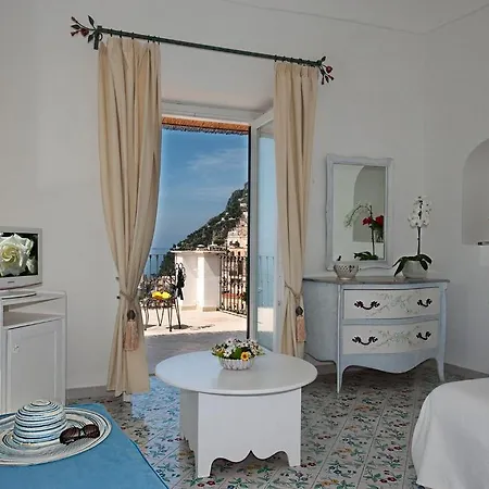 Rosa Bed & Breakfast 4*