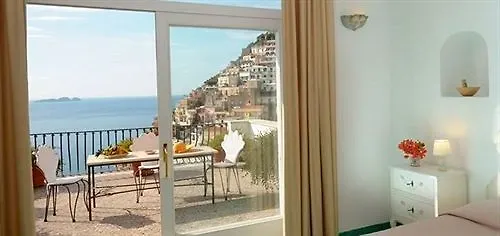 Rosa Bed & Breakfast 4*